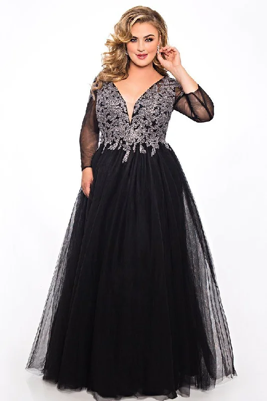 Applique Gown Lace Illusions Formal Dress
