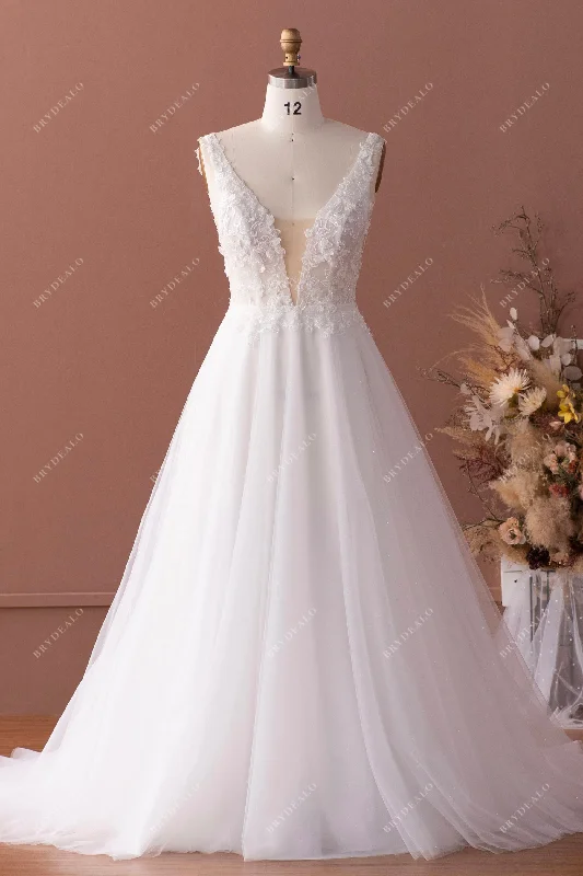 Applique Gown Romantic 3D Flower Lace Plunging Shimmery Tulle Wedding Dress