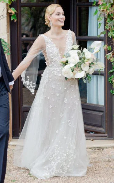 Majestic Ball Gown Bohemian A-Line Plunging Neckline Tulle Wedding Dress With Open Back And Appliques-716613 Majestic Ball Gown Bohemian A-Line Plunging Neckline Tulle Wedding Dress With Open Back And Appliques-716613
