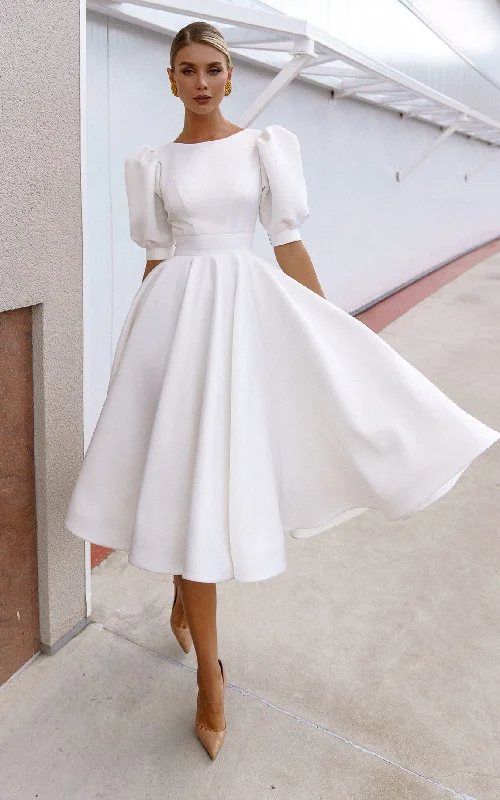 Elegant Tulle Gown Elegant Bateau A Line Satin Knee-length Wedding Dress-716097
