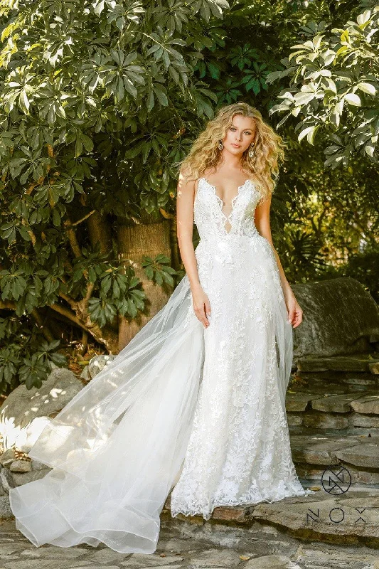 Elegant Cocktail Gown Long Wedding Dress with Train