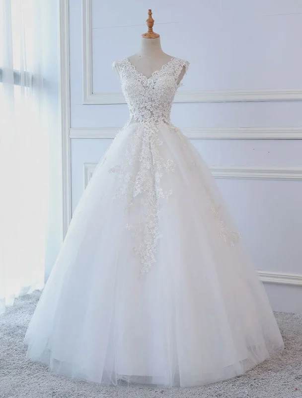 Fancy Beaded Gown Princess Wedding Dresses Ball Gowns Lace V Neck Sleeveless Floor Length Bridal Gowns Fancy Beaded Gown Princess Wedding Dresses Ball Gowns Lace V Neck Sleeveless Floor Length Bridal Gowns