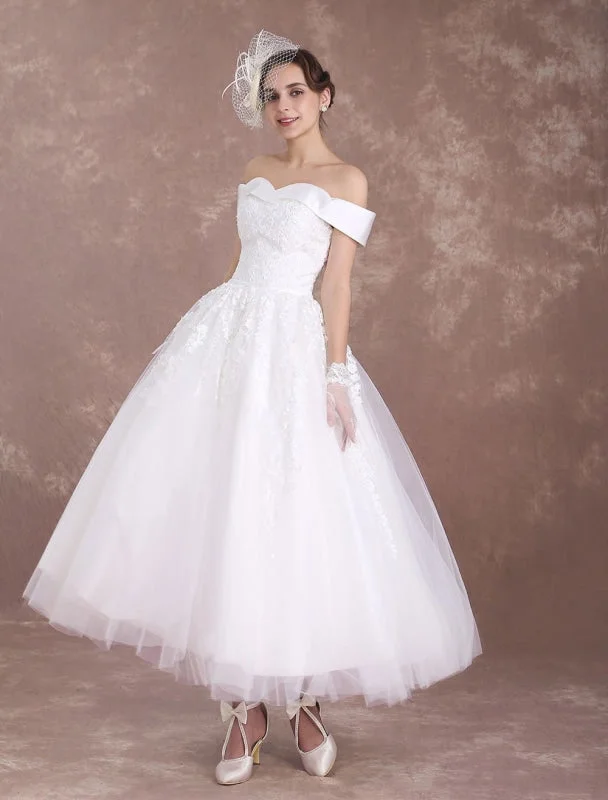 Stunning Silk Gown Short Wedding Dresses Off The Shoulder Vintage Bridal Dress 1950'S Lace Applique Tulle Tea Length Ivory Wedding Reception Dress Exclusive Stunning Silk Gown Short Wedding Dresses Off The Shoulder Vintage Bridal Dress 1950'S Lace Applique Tulle Tea Length Ivory Wedding Reception Dress Exclusive