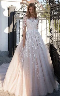 Figure-Flattering Gown Simple Jewel Long Sleeve Brush Train Tulle Ball Gown Wedding Dress with Appliques-716261 Figure-Flattering Gown Simple Jewel Long Sleeve Brush Train Tulle Ball Gown Wedding Dress with Appliques-716261
