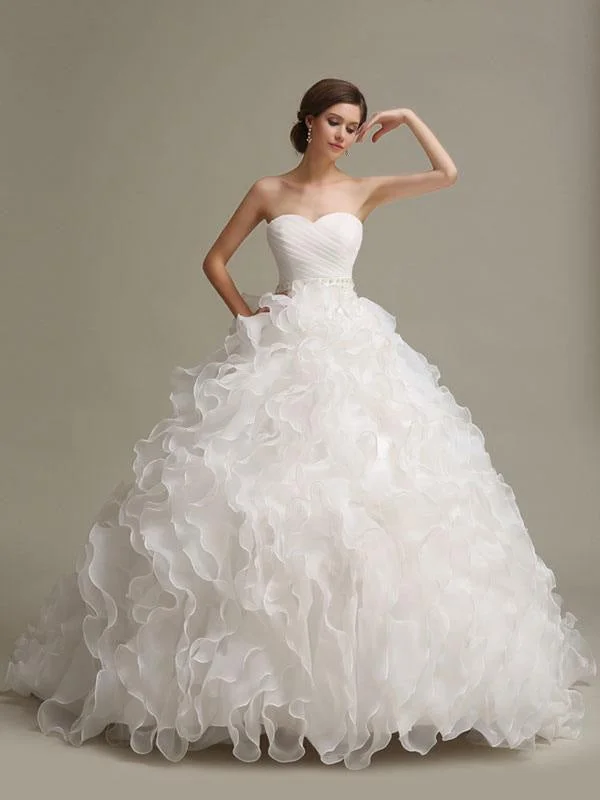 Off-White Gown Wedding Dresses Princess Ball Gowns Strapless Sweetheart Neckline Pleated Frills Beaded Sash Tulle Ivory Bridal Dress With Train Off-White Gown Wedding Dresses Princess Ball Gowns Strapless Sweetheart Neckline Pleated Frills Beaded Sash Tulle Ivory Bridal Dress With Train
