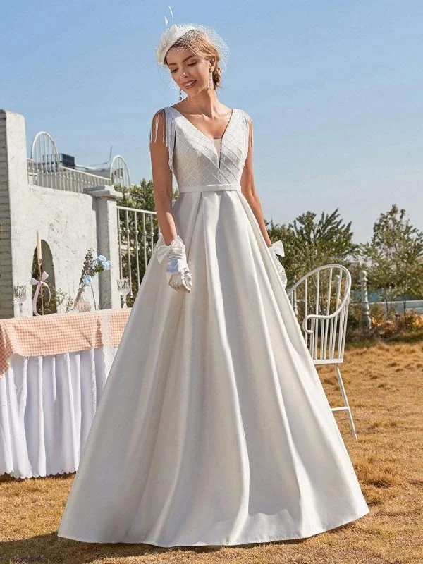 Asymmetrical Gown White Intage Wedding Dress V-Neck Sleeveless Natural Waist Satin Fabric Floor-Length Fringe Traditional Dresses For Bride Asymmetrical Gown White Intage Wedding Dress V-Neck Sleeveless Natural Waist Satin Fabric Floor-Length Fringe Traditional Dresses For Bride