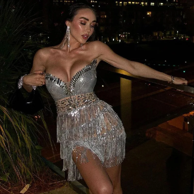 Eye-Catching Satin Gown Sparkly Rhinestone Studded Sweetheart Neck Strapless Sequin Fringe Mini Dress Eye-Catching Satin Gown Sparkly Rhinestone Studded Sweetheart Neck Strapless Sequin Fringe Mini Dress